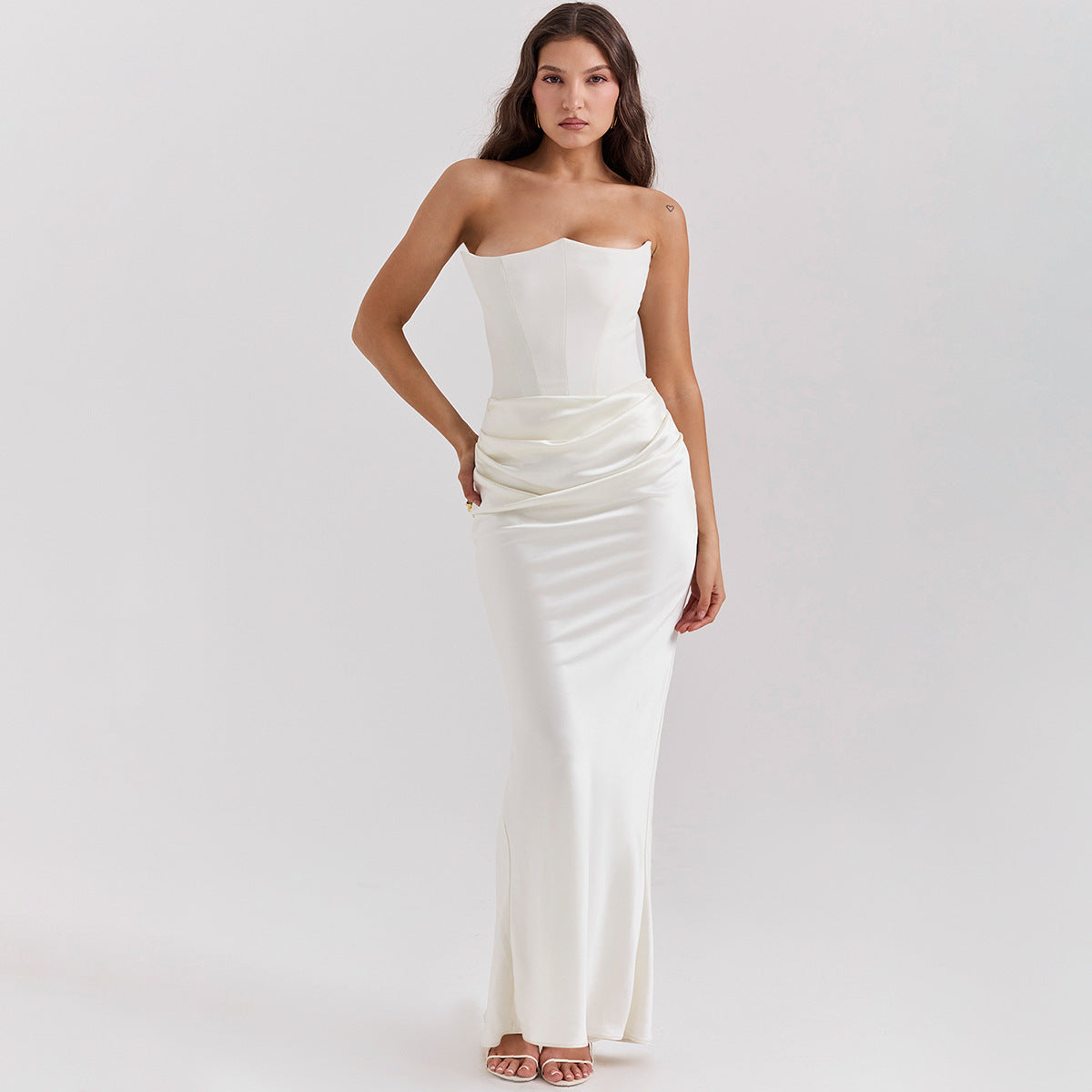 Vestido largo y ajustado para ella