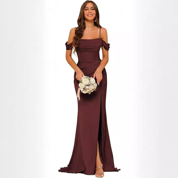 Vestido largo de dama de honor de satén
