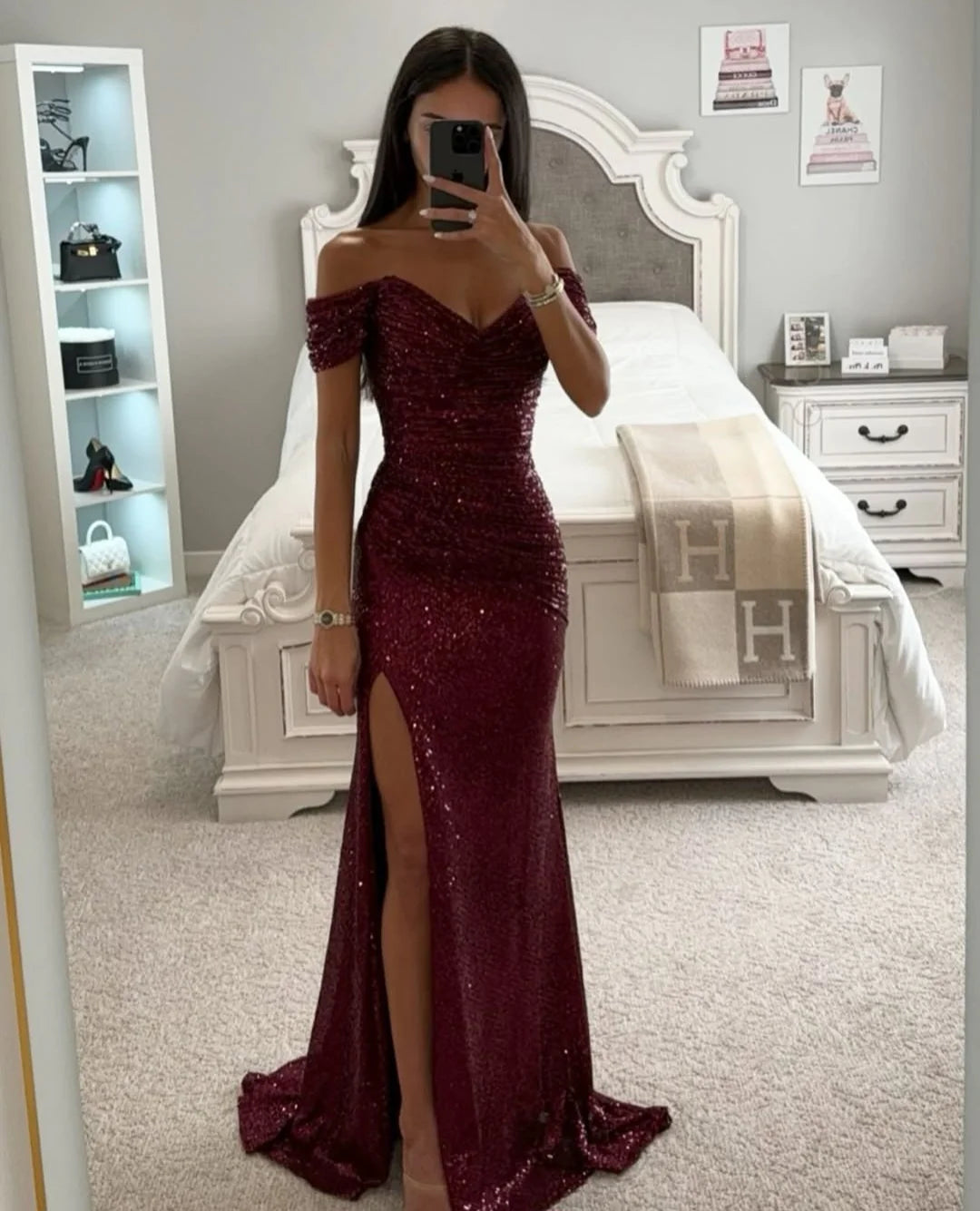 Vestido con abertura brillante para dama de honor