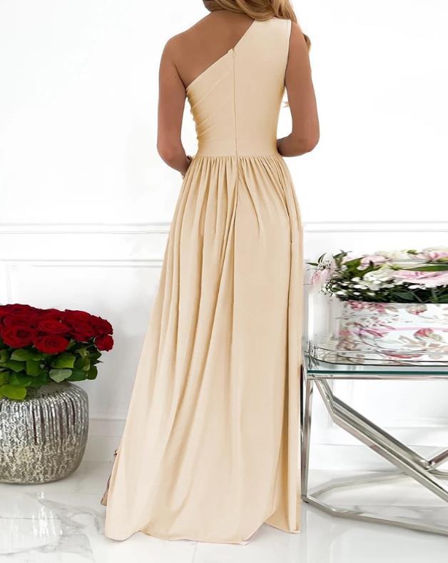 Vestido largo con abertura alta para bodas