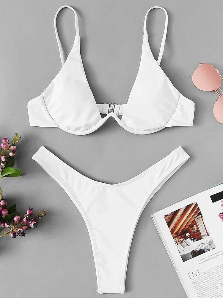 Conjunto de bikini con escote en V – Colección de verano