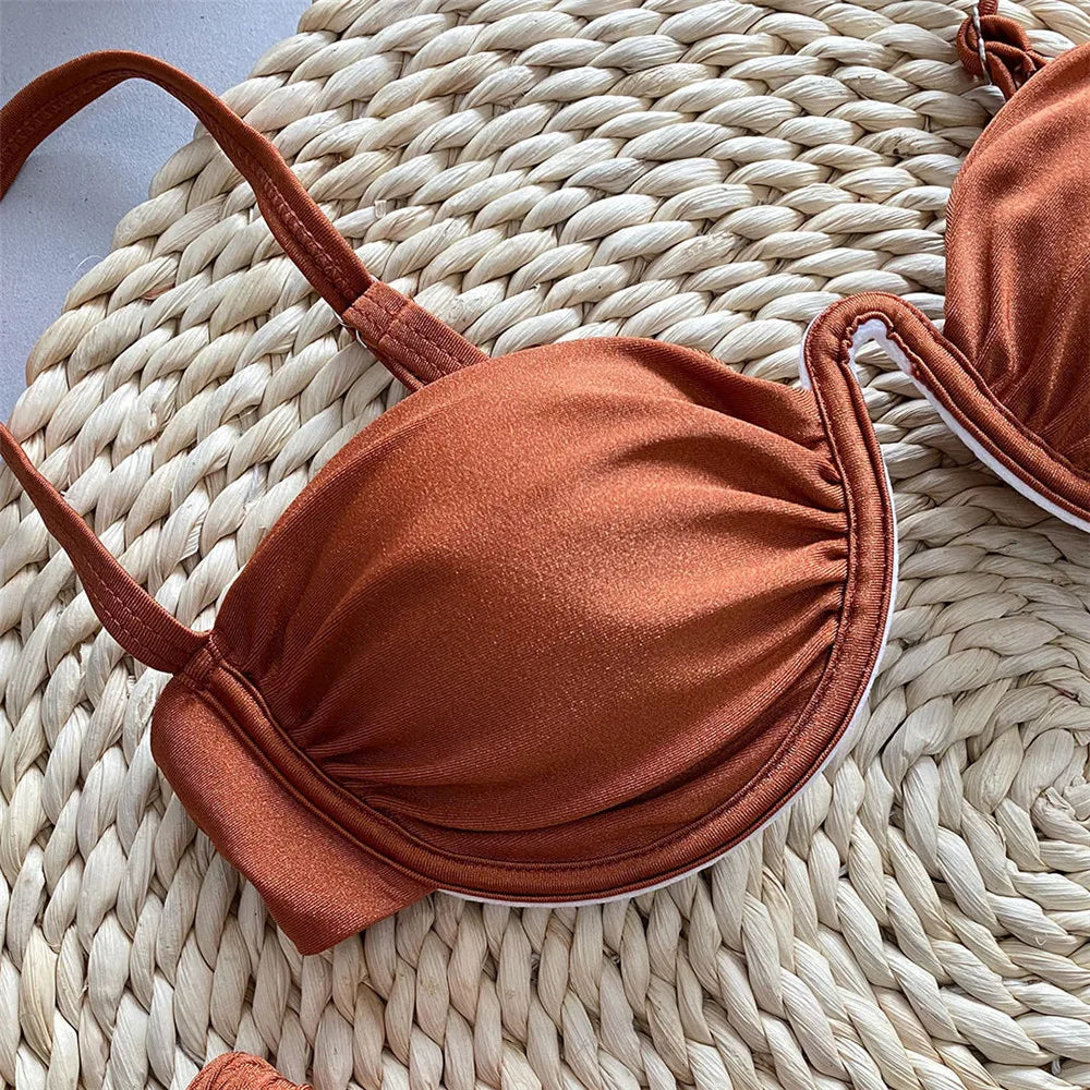 Bikini estilo brasileño hecho para chicas de playa españolas