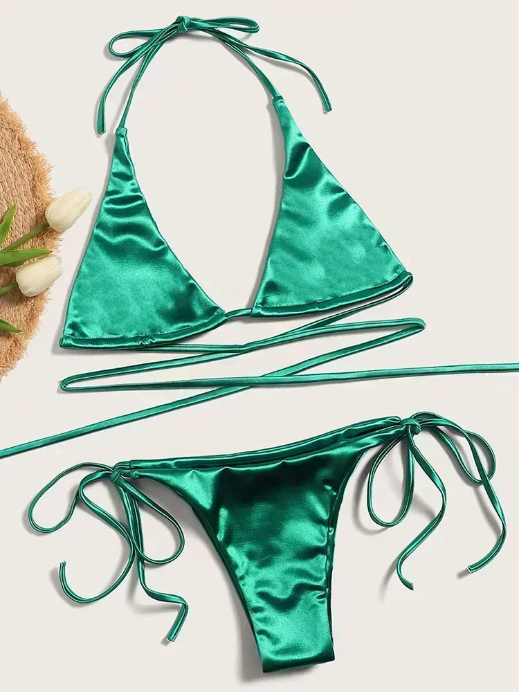 Bikini brasileño de satén para ella