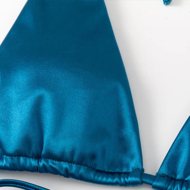 Bikini brasileño de satén para ella