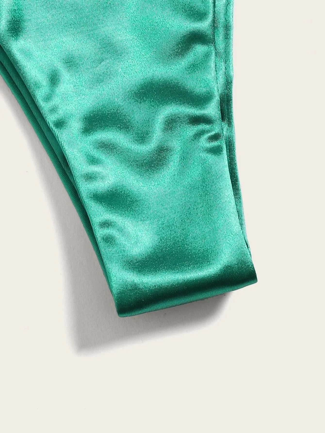 Bikini brasileño de satén para ella