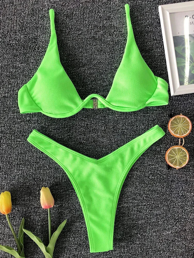 Conjunto de bikini con escote en V – Colección de verano