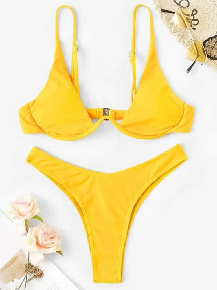Conjunto de bikini con escote en V – Colección de verano