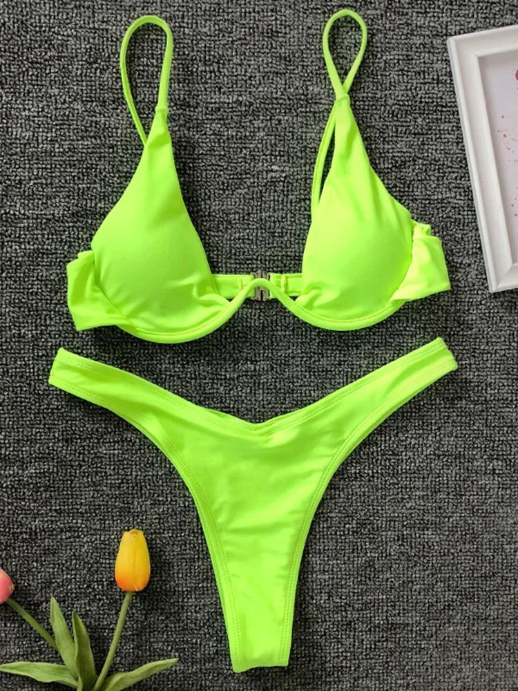 Conjunto de bikini con escote en V – Colección de verano